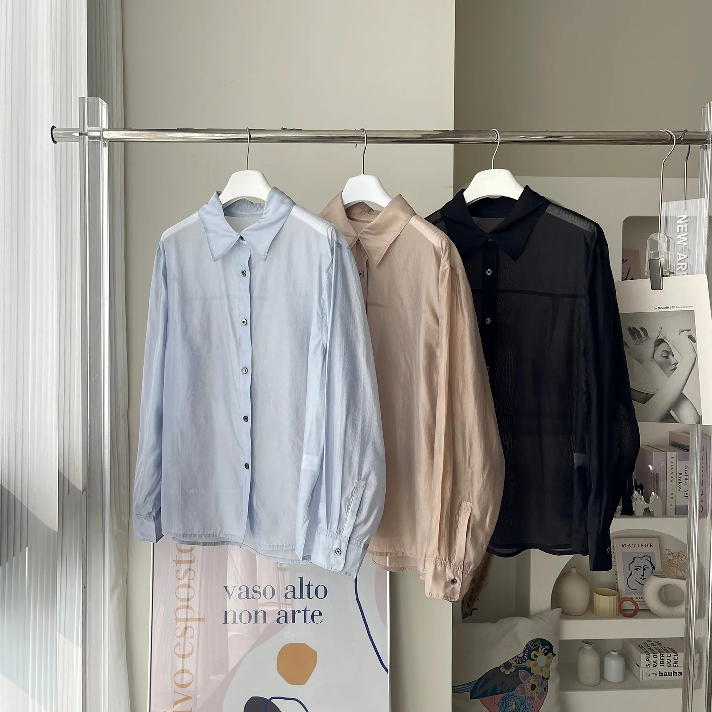 Korean Style Silk Blend Shirt with Strap Or Tube Top Overlap Collar Commute Versatile Top Small Shirt Button up Long Sleeve
Korean Style Silk Blend Shirt with Strap Or Tube Top Overlap Collar Commute Versatile Top Small Shirt Button up Long Sleeve