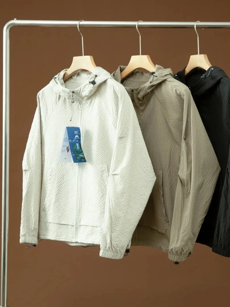 Мужская свободная куртка Nordic Order Bubble Cloth с капюшоном, дышащая, водонепроницаемая, для активного отдыха, весна-лето, с длинными рукавами
Мужская свободная куртка Nordic Order Bubble Cloth с капюшоном, дышащая, водонепроницаемая, для активного отдыха, весна-лето, с длинными рукавами