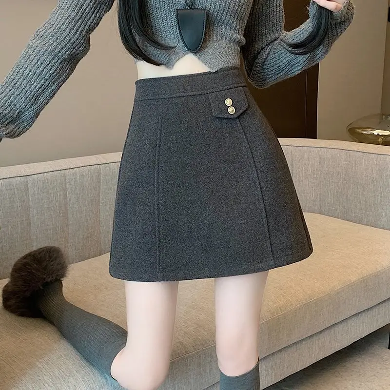 Woolen Skirt for Women with High Waist A-line Hip Skirt for Small and Fashionable Versatile Short Skirt
Woolen Skirt for Women with High Waist A-line Hip Skirt for Small and Fashionable Versatile Short Skirt