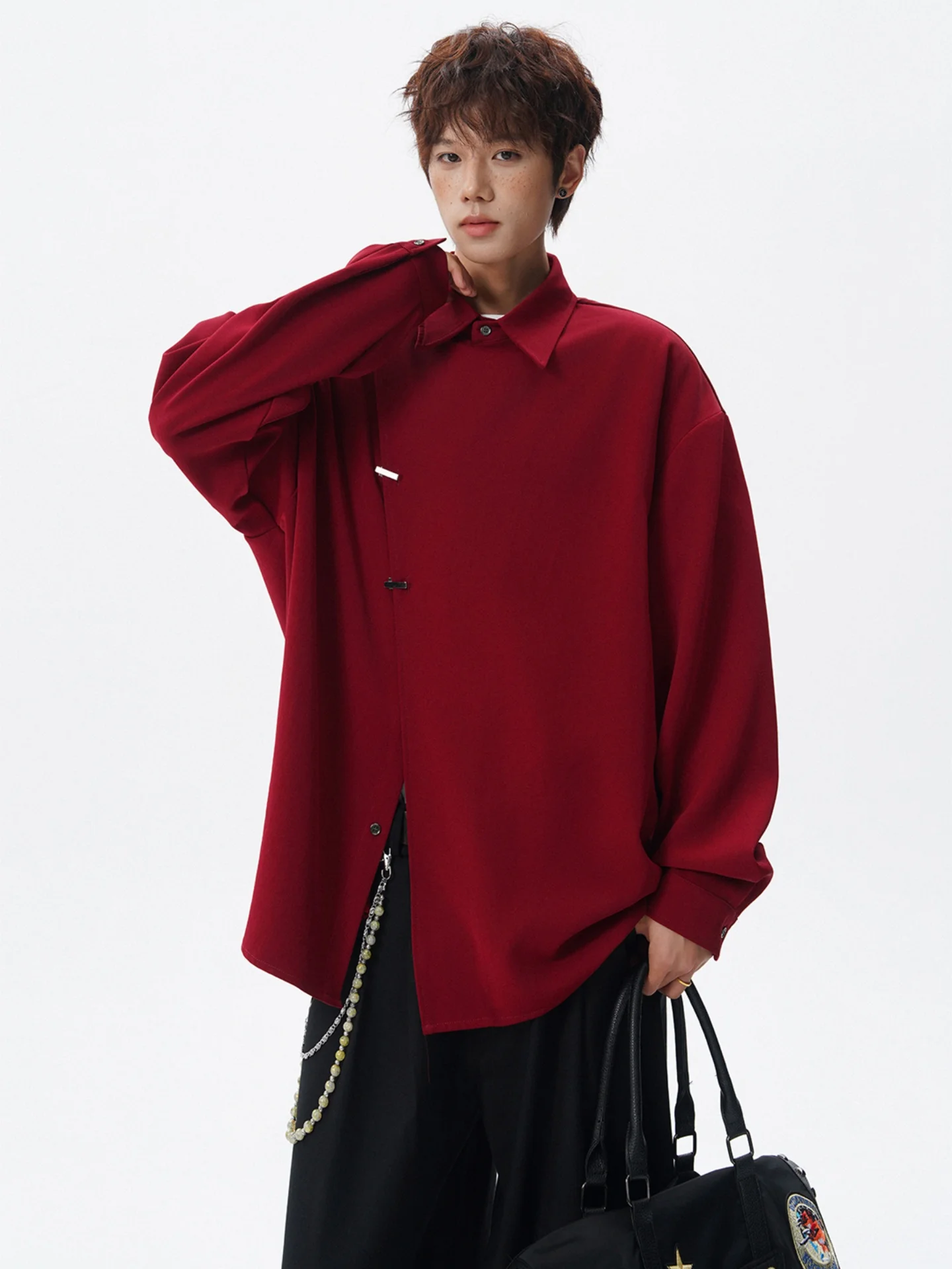 Red Chinese Sle irt Men's Long Sve Metal Button Spring Faion Urban Outfit Traditional Tang Costume Jaet Student Ca...
Red Chinese Sle irt Men's Long Sve Metal Button Spring Faion Urban Outfit Traditional Tang Costume Jaet Student Ca...
