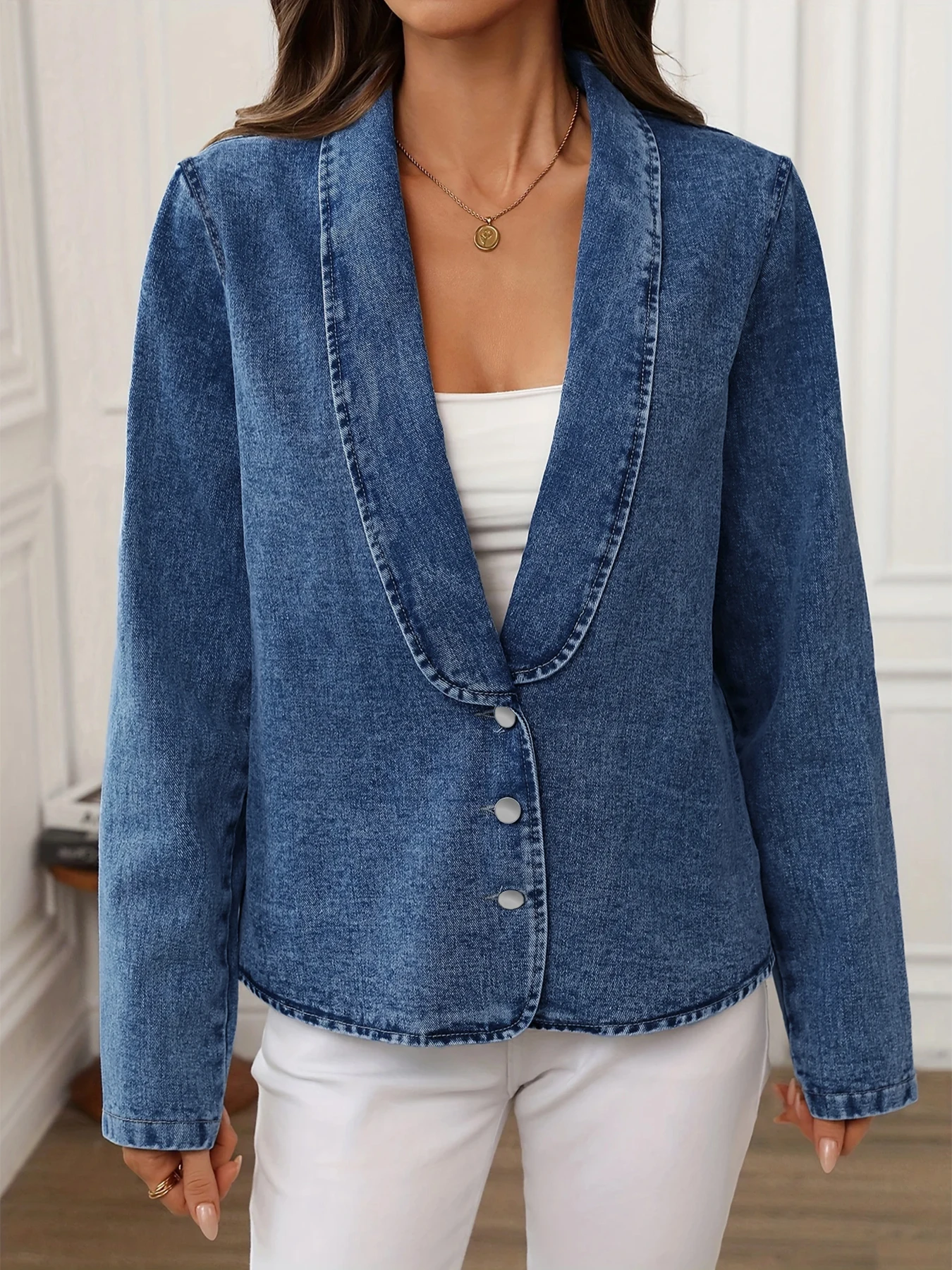 plus Size Women's Loose Denim Jacket Elegant Washed Design Comfortable Oversized Women's Jeans Jacket
plus Size Women's Loose Denim Jacket Elegant Washed Design Comfortable Oversized Women's Jeans Jacket