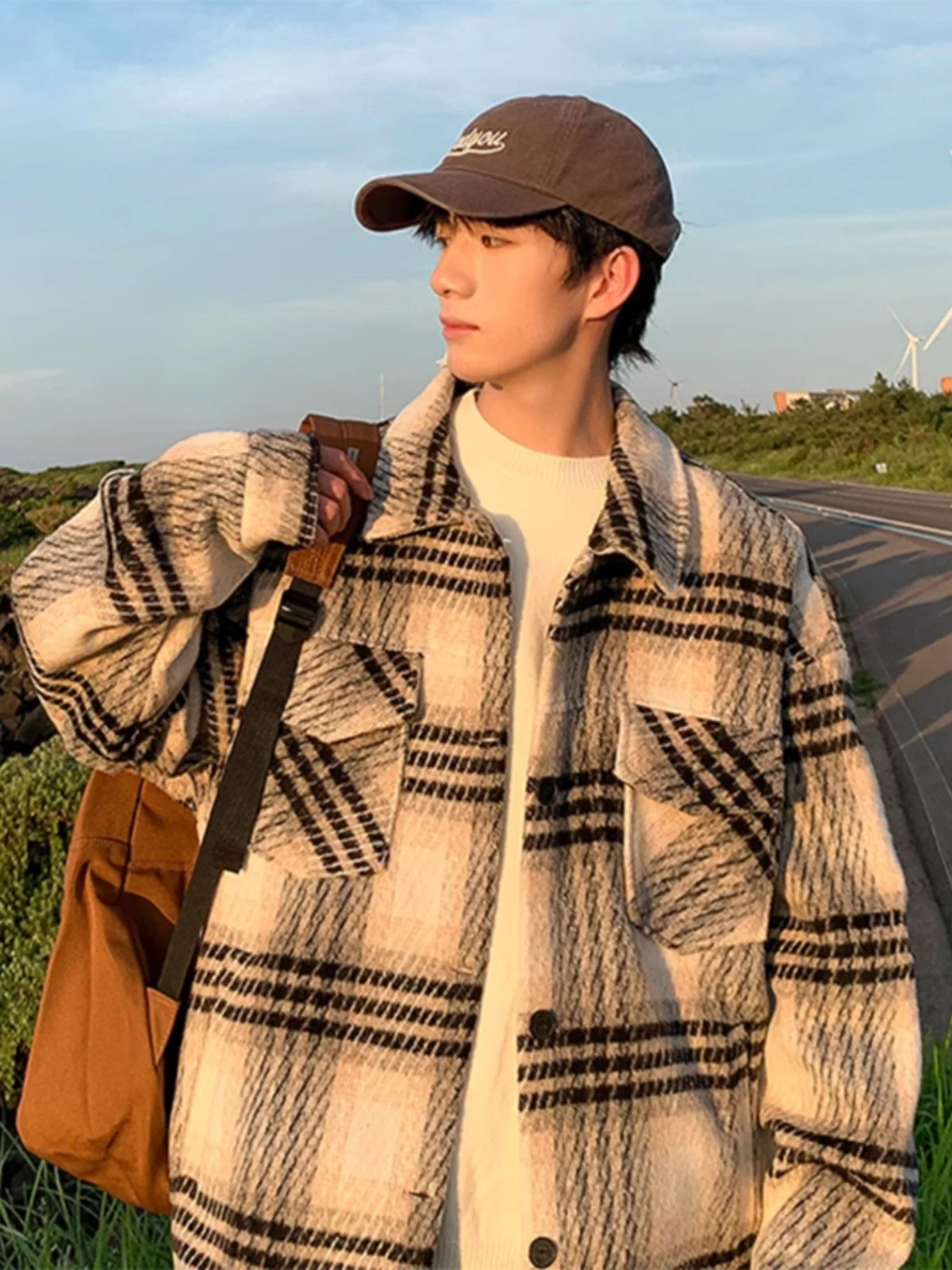 Korean Sle Men's Baroque Woolen Coat Spring Autumn Oversize Casual Faion Brand Youth ular Long Sve Loose Fit Jaet
Korean Sle Men's Baroque Woolen Coat Spring Autumn Oversize Casual Faion Brand Youth ular Long Sve Loose Fit Jaet