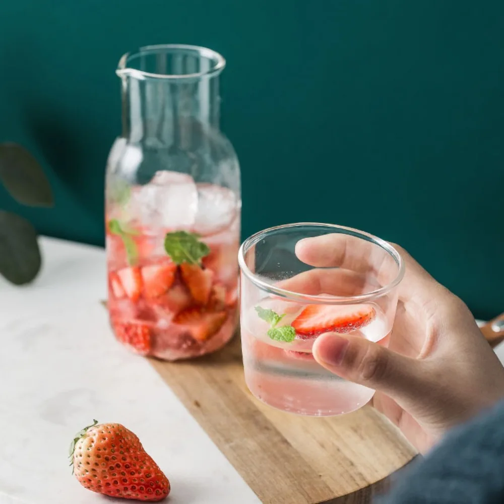 Transparent Bedside Glass Water Carafe With Cup Pointed-tip Flow Guide Design Juice Bottle Heat-resistant Drink Pitcher
Transparent Bedside Glass Water Carafe With Cup Pointed-tip Flow Guide Design Juice Bottle Heat-resistant Drink Pitcher