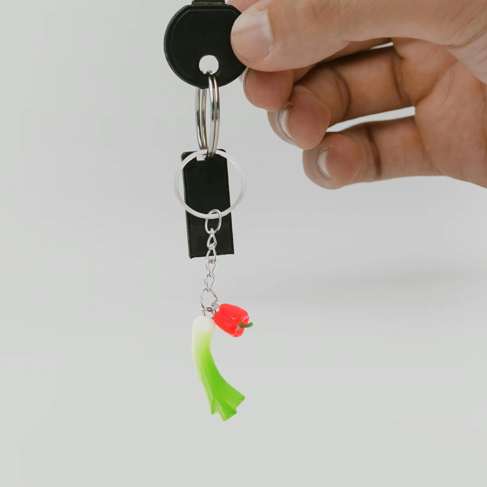 6pcs Chili Pepper Garlic Keychain High Simulation Vegetable Resin Cute Car Keys Bag Decoration Food Accessory
6pcs Chili Pepper Garlic Keychain High Simulation Vegetable Resin Cute Car Keys Bag Decoration Food Accessory