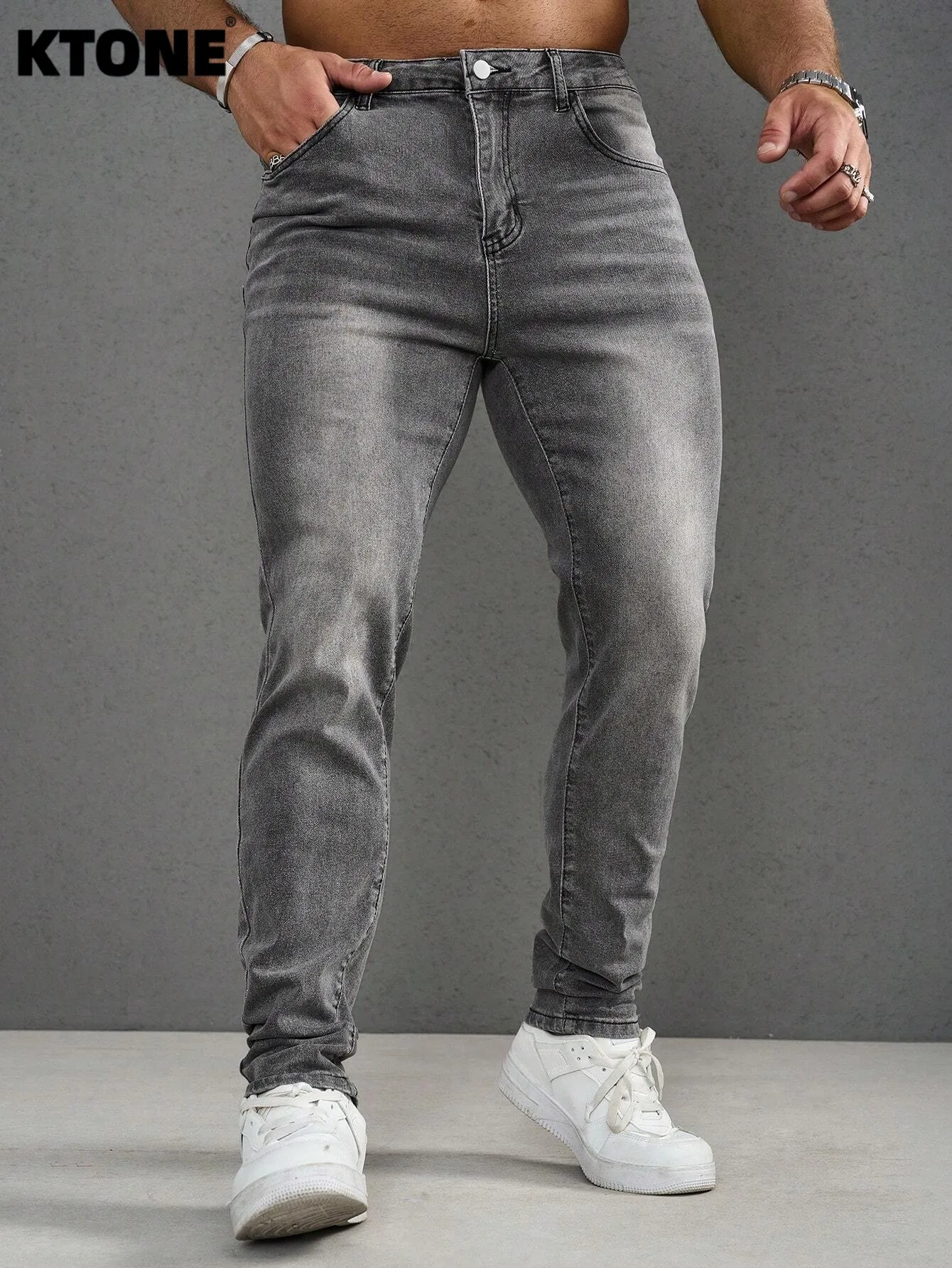 Slim Jeans Pant Original Men's Light Retro Dating Wear. No accessories or belts included.
Slim Jeans Pant Original Men's Light Retro Dating Wear. No accessories or belts included.