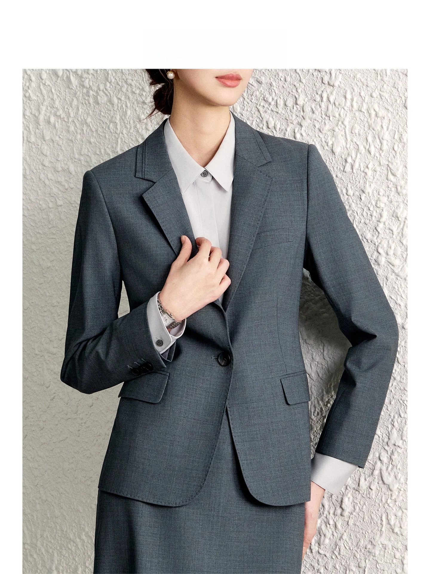 Шерстяная юбка-костюм OffiYey: профессиональный приталенный крой для собеседований, деловых встреч, офисной работы. Женская мода весна-осень-зима.
Шерстяная юбка-костюм OffiYey: профессиональный приталенный крой для собеседований, деловых встреч, офисной работы. Женская мода весна-осень-зима.