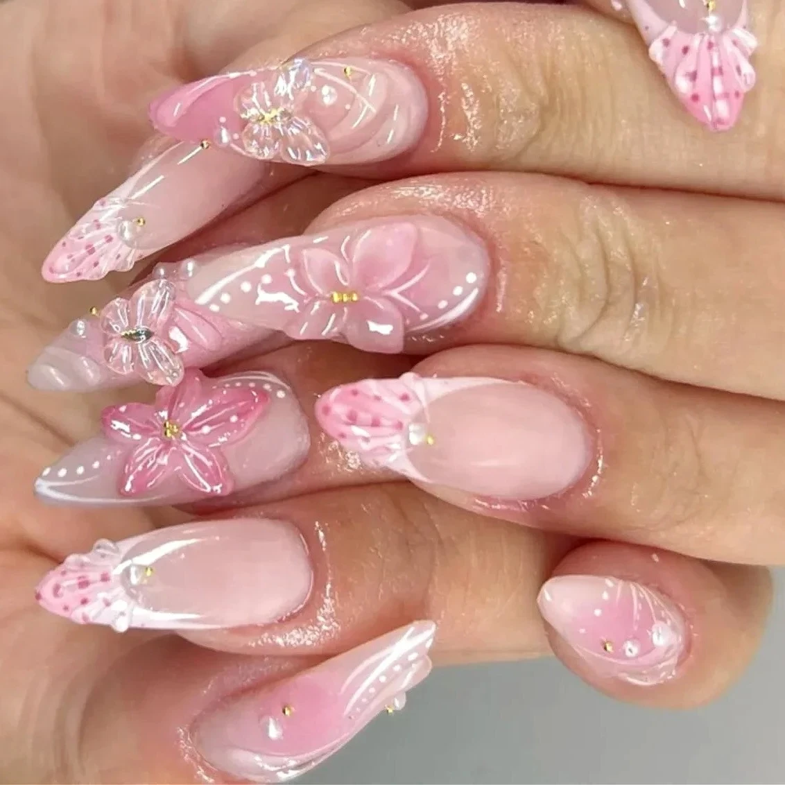 Sweet Pink Flowers Butterfly Pearl Almond False Nails Long Pointed Fake Nails Art Fruits Bowknot Press on Nails Charms Manicure
Sweet Pink Flowers Butterfly Pearl Almond False Nails Long Pointed Fake Nails Art Fruits Bowknot Press on Nails Charms Manicure