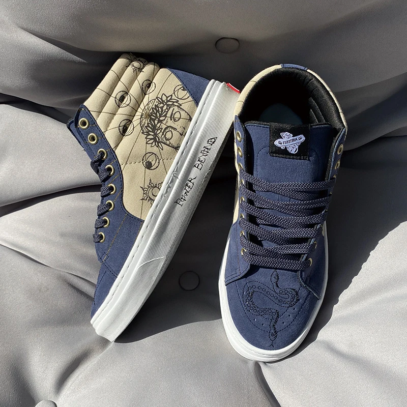 Large size board shoes, navy blue high top shoes, unisex men's shoes, women's shoes, couple sports trend, versatile casual shoes
Large size board shoes, navy blue high top shoes, unisex men's shoes, women's shoes, couple sports trend, versatile casual shoes