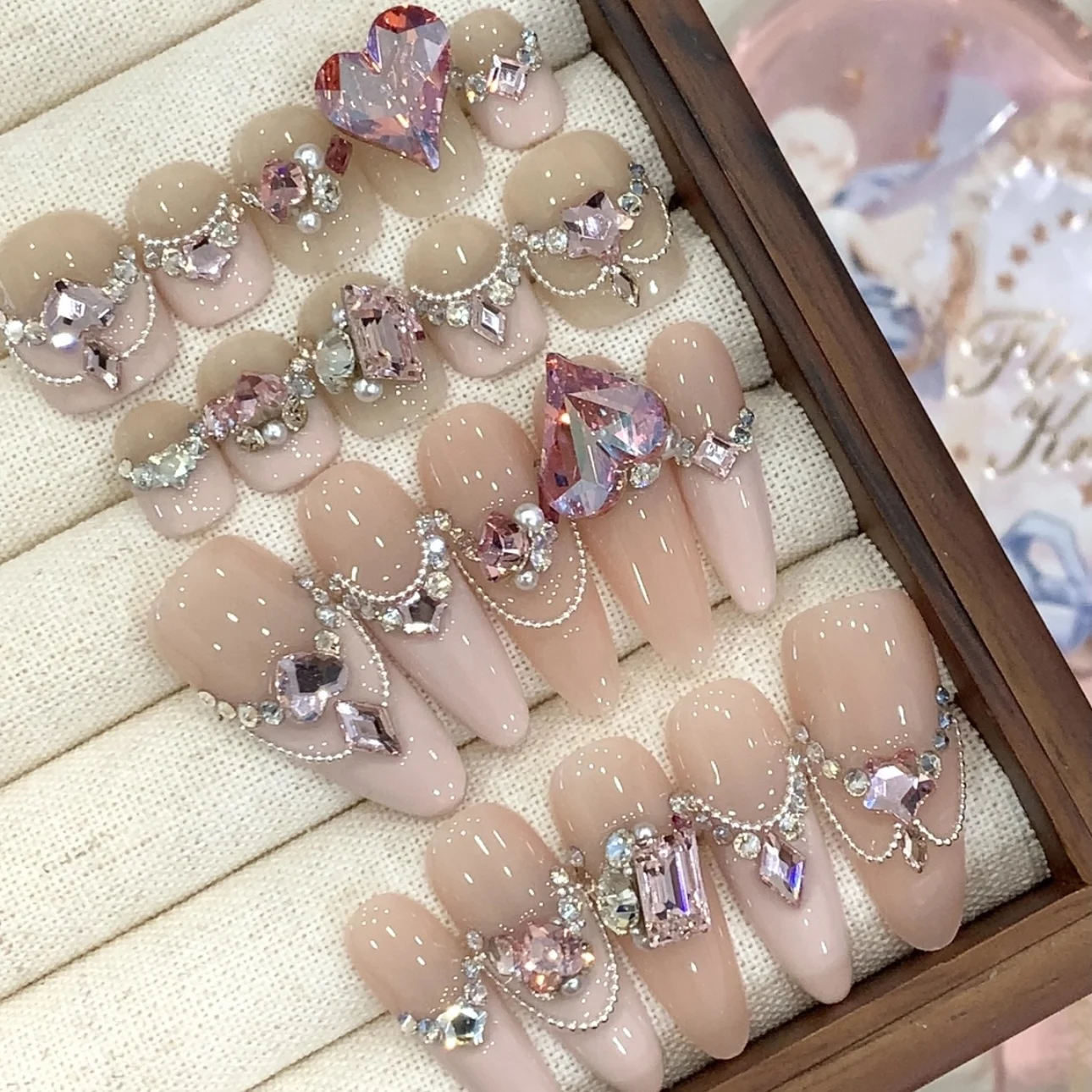 Pink Sweet and Spicy Wear Nail Customized Nail Patch Nail Art Removable 
Pink Sweet and Spicy Wear Nail Customized Nail Patch Nail Art Removable