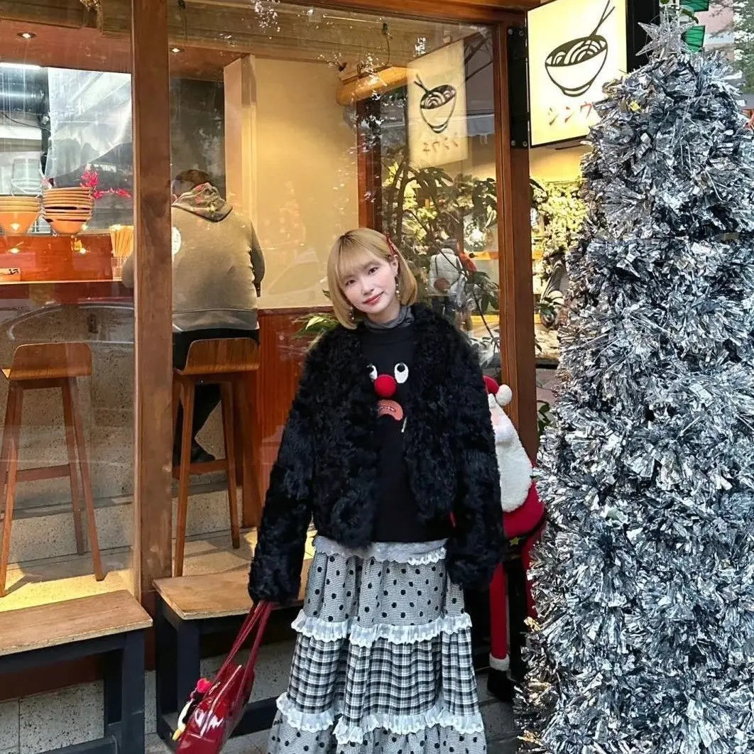 Новая многослойная юбка макси А-силуэта с рюшами и клетчатыми вставками в японском стиле, универсальная, для девочек, на все сезоны, красивая
Новая многослойная юбка макси А-силуэта с рюшами и клетчатыми вставками в японском стиле, универсальная, для девочек, на все сезоны, красивая