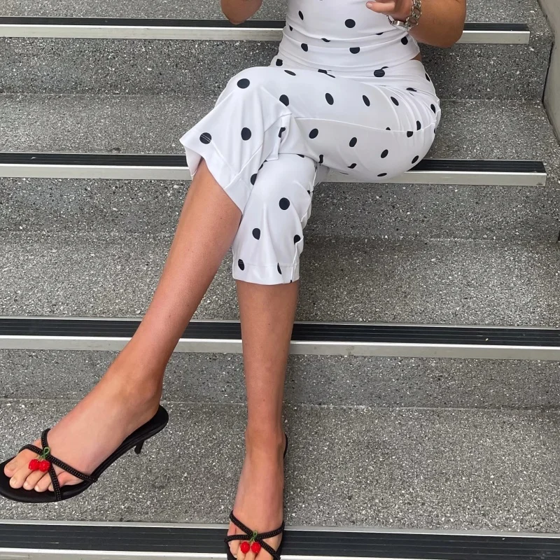 Y2k Polka Dot Capri Leggings for Women Knee Length Shorts Stretchy Slim Fit Cropped Pants Yoga Capris
Y2k Polka Dot Capri Leggings for Women Knee Length Shorts Stretchy Slim Fit Cropped Pants Yoga Capris 