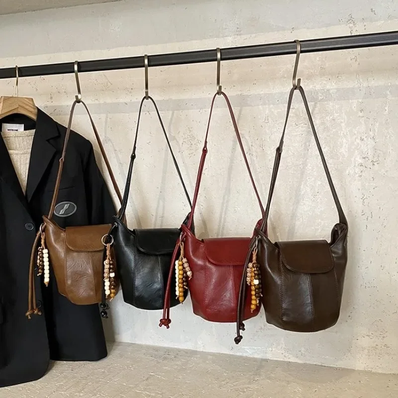 Versatile Buckled Diaper Bag Handbag One Shoulder Hotel Stay Large Capacity Exquisite Chic Sleek Elegant Functional 2025 Modern
Versatile Buckled Diaper Bag Handbag One Shoulder Hotel Stay Large Capacity Exquisite Chic Sleek Elegant Functional 2025 Modern