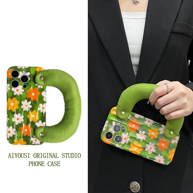 Full Screen Small Flower Wrist Strap for iPhone 15pro Case Apple 16promax Niche 14pro Slip Resistant i13/12 11 Protective Case
Full Screen Small Flower Wrist Strap for iPhone 15pro Case Apple 16promax Niche 14pro Slip Resistant i13/12 11 Protective Case
