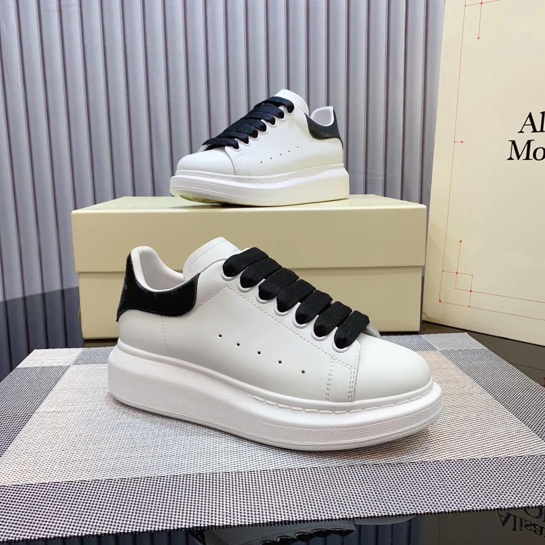 Top Hight Quality Mens Casual Sneakers Real Leather Womens Brand Designer Tennis Shoes Classic Fashion Design running shoes
Top Hight Quality Mens Casual Sneakers Real Leather Womens Brand Designer Tennis Shoes Classic Fashion Design running shoes