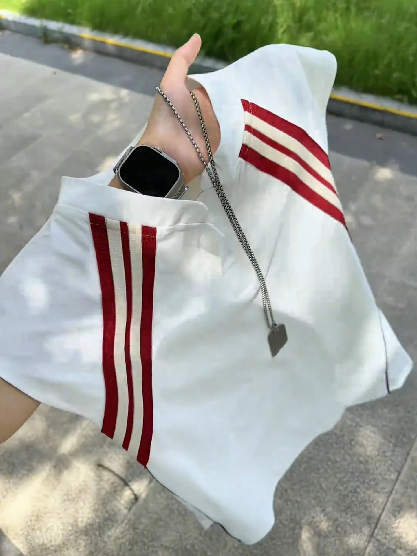 White American Stripe Splicing Men's Summer Color Collision Henry Collar Sleeveless T-Shirt Ice Silk Casual Sports Shoulder
White American Stripe Splicing Men's Summer Color Collision Henry Collar Sleeveless T-Shirt Ice Silk Casual Sports Shoulder