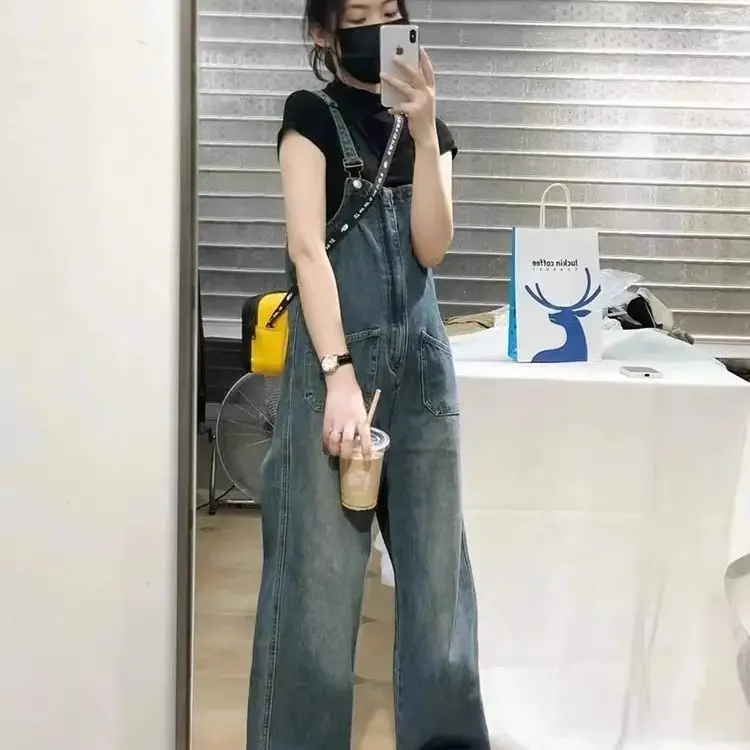 Elegant American Retro Denim Overalls Women's Spring Autumn New Style Slimming Strap Pants High Waist Loose Fit Jeans
Elegant American Retro Denim Overalls Women's Spring Autumn New Style Slimming Strap Pants High Waist Loose Fit Jeans