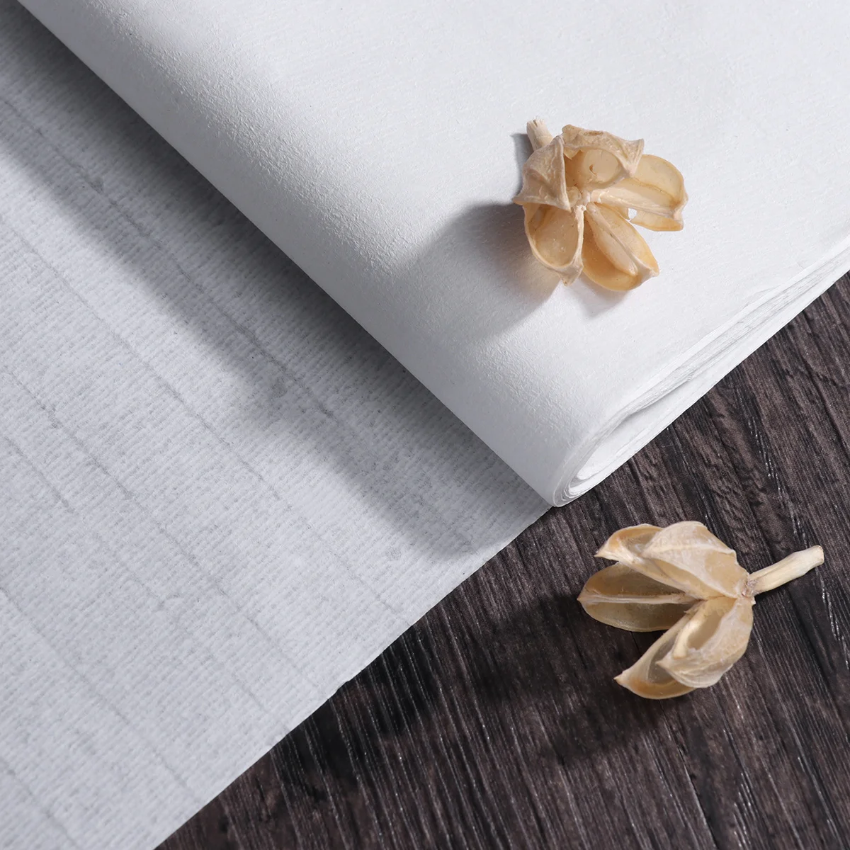 Китайская бумага для китайской живописи суми-э, рисовая бумага для художественных работ и поделок
Китайская бумага для китайской живописи суми-э, рисовая бумага для художественных работ и поделок