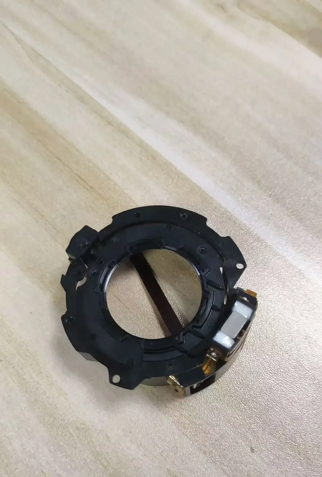 Комплект фокусировки для объектива Sony EF 16-35 2,8 GM, сборка двигателя фокусировки
Комплект фокусировки для объектива Sony EF 16-35 2,8 GM, сборка двигателя фокусировки