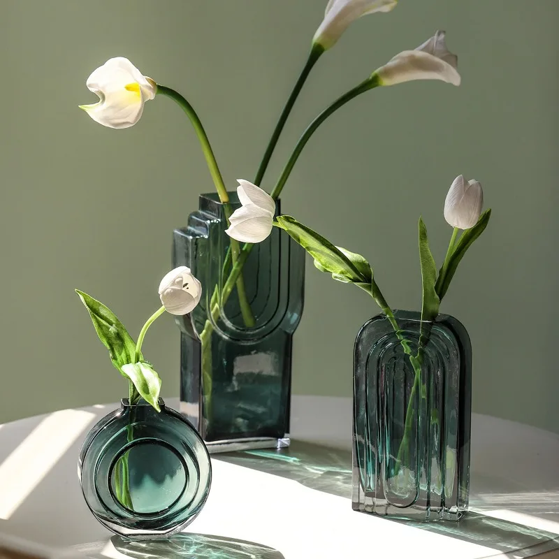 Internet celebrity geometric glass simple living room soft horse drunk hanging clock exclusive matching vase square special-shap
Internet celebrity geometric glass simple living room soft horse drunk hanging clock exclusive matching vase square special-shap