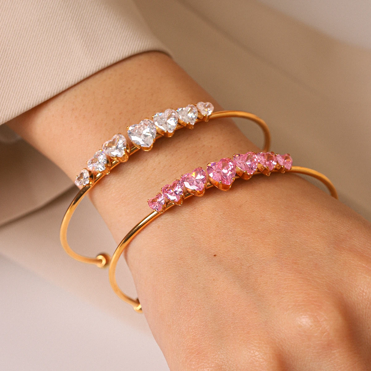 Heart Cut Zircon Open Cuff Bangle 18K Gold Plated Stainless Steel Bracelet For Women Hypoallergenic Daily Party Wedding Birthday
Heart Cut Zircon Open Cuff Bangle 18K Gold Plated Stainless Steel Bracelet For Women Hypoallergenic Daily Party Wedding Birthday