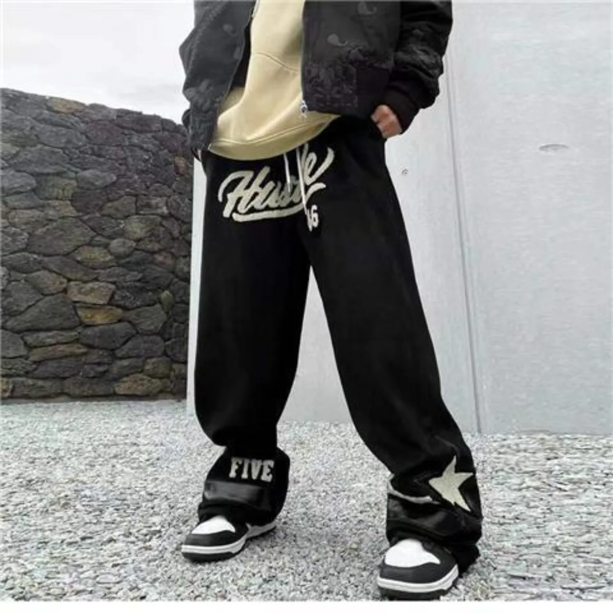 Summer Cool Casual Pants Men Retro Straight Pants Men Streetwear Drawstring Letter Hip-hop Trend Loose Balck Trend Trousers
Summer Cool Casual Pants Men Retro Straight Pants Men Streetwear Drawstring Letter Hip-hop Trend Loose Balck Trend Trousers