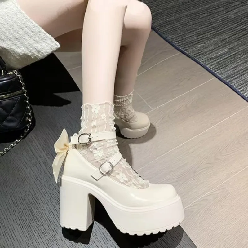 Luxury Women High Heels Elegant Bow Square Toe Women Mary Jane Shoes Pearl Lace Party Wedding Shoes Fashion Platform Women Pumps 
Luxury Women High Heels Elegant Bow Square Toe Women Mary Jane Shoes Pearl Lace Party Wedding Shoes Fashion Platform Women Pumps