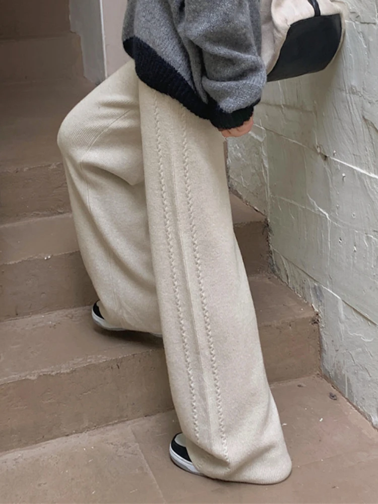 Stretch Pants Women Pants Casual Warm Loose Knitted Wide Leg Pants High Waist Soft Waxy Comfortable Fashion Straight Trousers
Stretch Pants Women Pants Casual Warm Loose Knitted Wide Leg Pants High Waist Soft Waxy Comfortable Fashion Straight Trousers