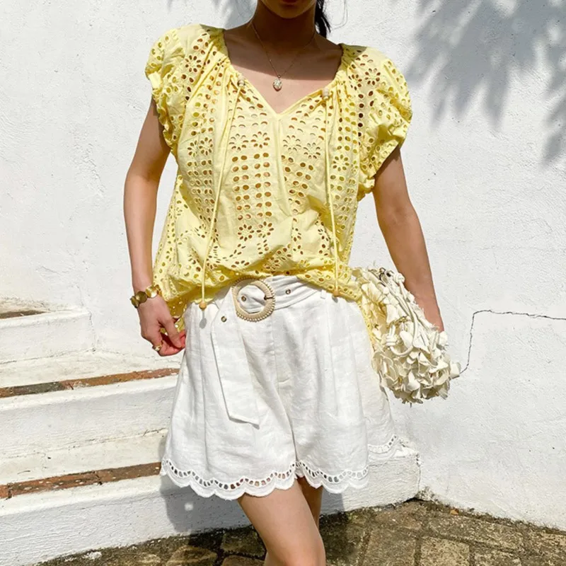 Holiday Boho Beach Top Short Sleeve Summer French Design Hollow Lace Embroidered Shirt Blouse Women Tassel V-neck Casual Top
Holiday Boho Beach Top Short Sleeve Summer French Design Hollow Lace Embroidered Shirt Blouse Women Tassel V-neck Casual Top