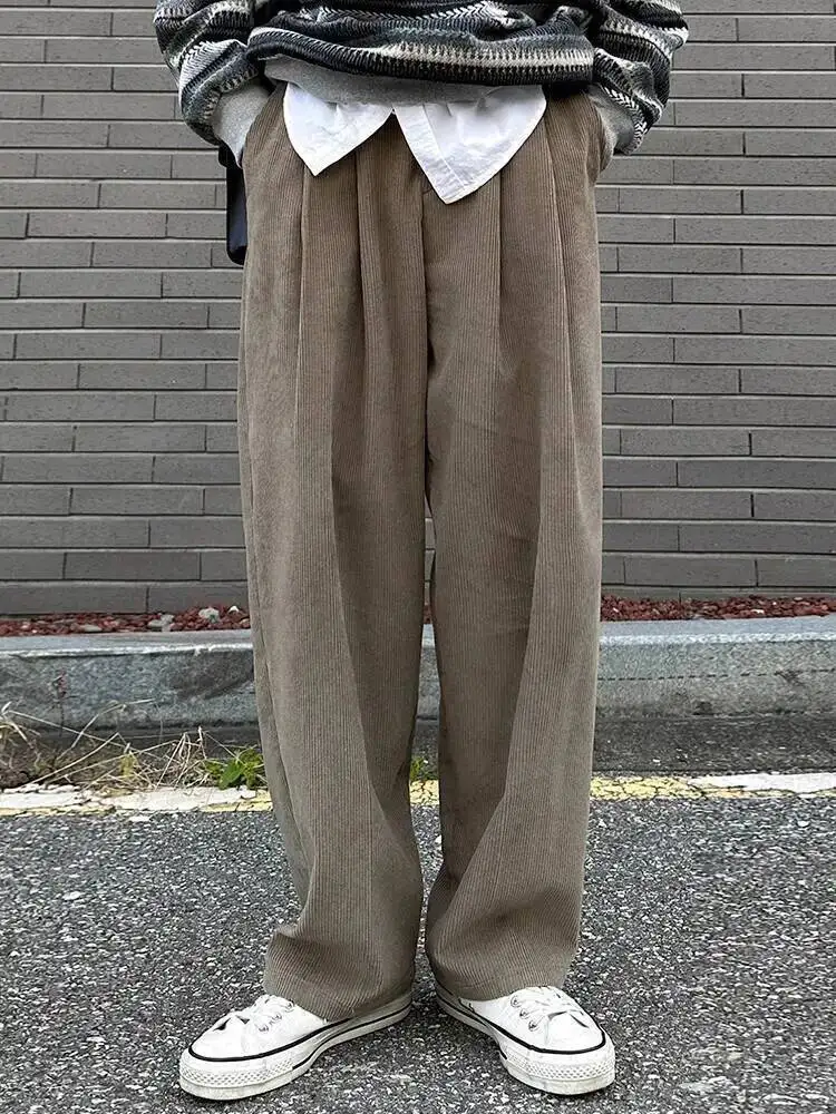 2025 Autumn Winter Simple Men's Casual Pants Solid Color Japanese Style Elastic Waist Straight Wide Legs Trousers
2025 Autumn Winter Simple Men's Casual Pants Solid Color Japanese Style Elastic Waist Straight Wide Legs Trousers