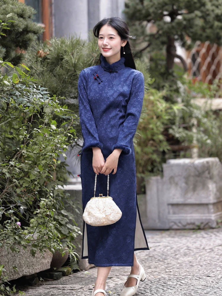 Длинное женское платье с мехом, эластичной талией и боковыми пуговицами, осенне-зимнее, винтажное, модное
Длинное женское платье с мехом, эластичной талией и боковыми пуговицами, осенне-зимнее, винтажное, модное