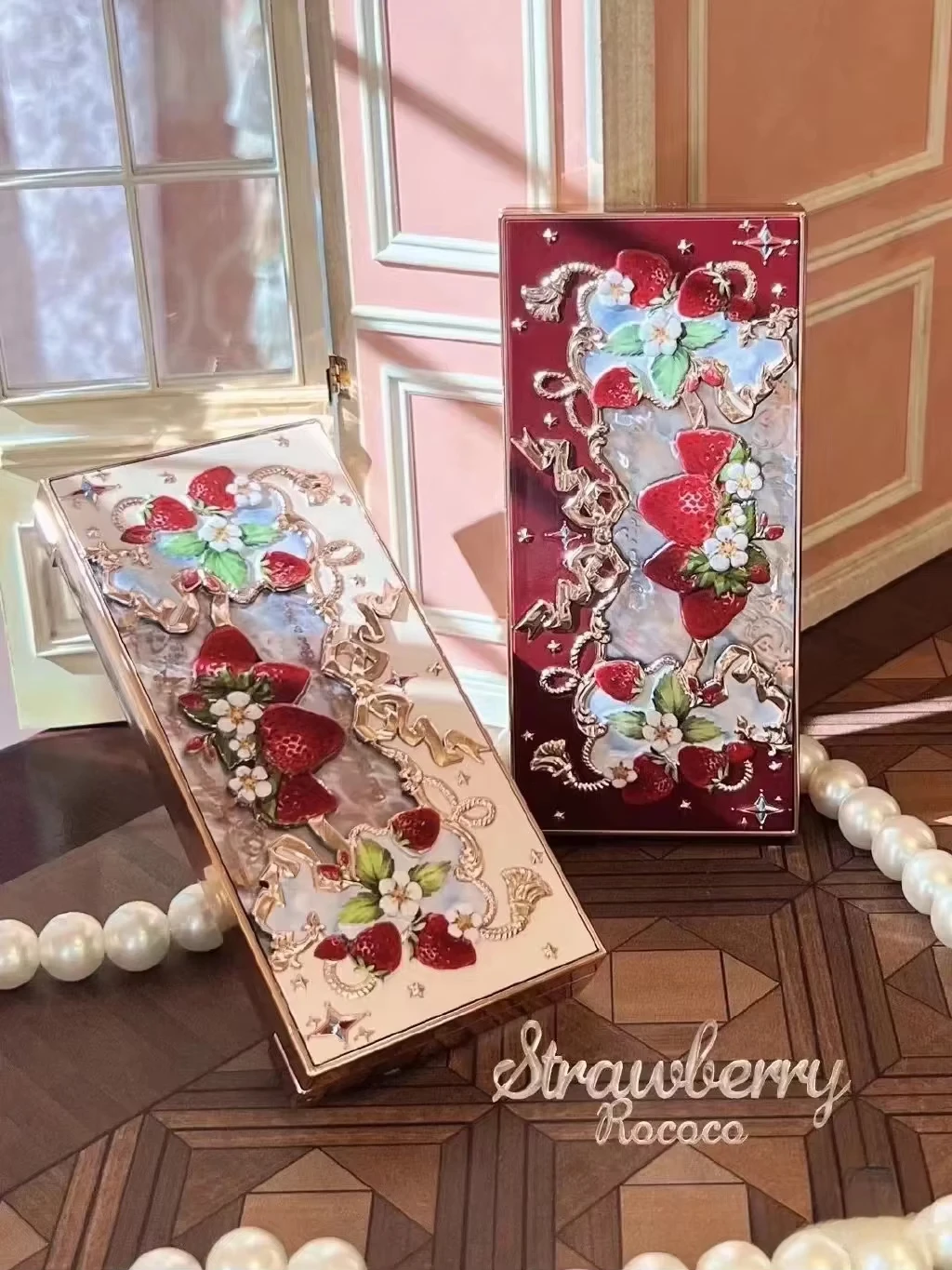 Flower Knows Strawberry Rococo Moonlight Mermaid Jewel Eyeshadow Palette 5 Colors Pearlescent Mashed Potatoes 2023
Flower Knows Strawberry Rococo Moonlight Mermaid Jewel Eyeshadow Palette 5 Colors Pearlescent Mashed Potatoes 2023