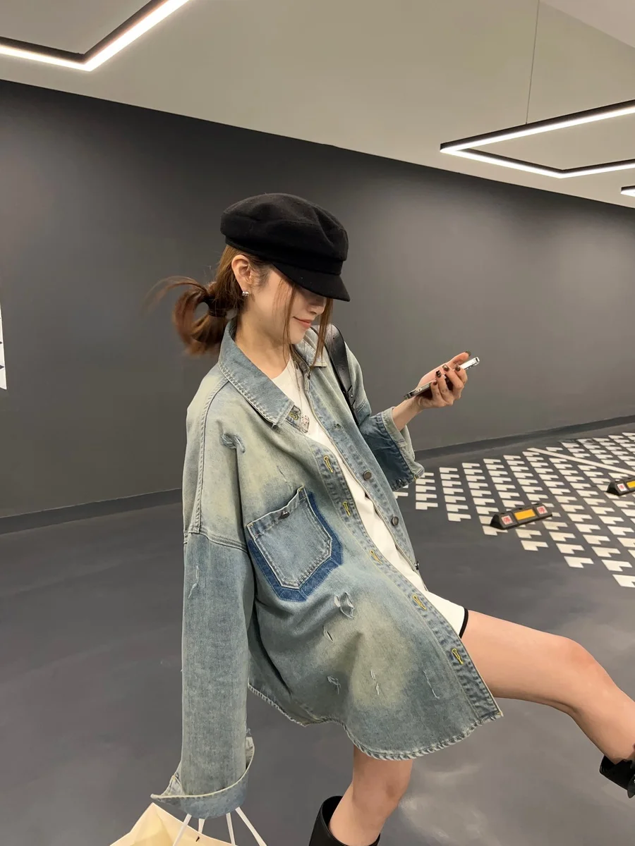 Retro Waed Light Blue Denim irt Women's Loose Fit Outerwear Casual Collar Button down Cotton Blend Spring Season
Retro Waed Light Blue Denim irt Women's Loose Fit Outerwear Casual Collar Button down Cotton Blend Spring Season