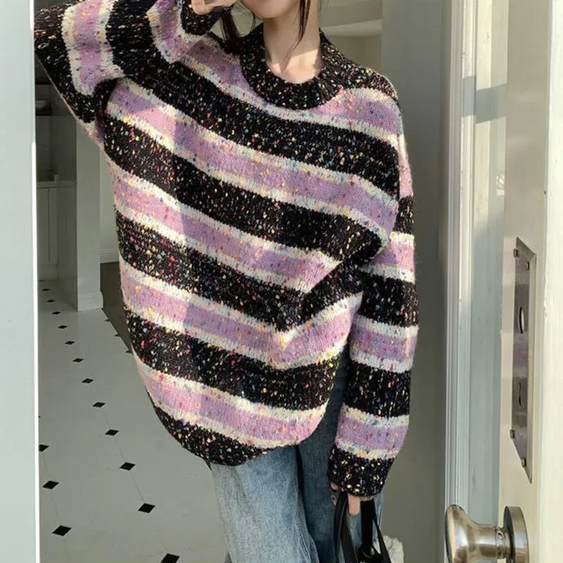 2025 Korean New Sweater Women O Neck Spliced Striped Long Sleeves Knitted Top Loose Casual Chic Pullovers
2025 Korean New Sweater Women O Neck Spliced Striped Long Sleeves Knitted Top Loose Casual Chic Pullovers