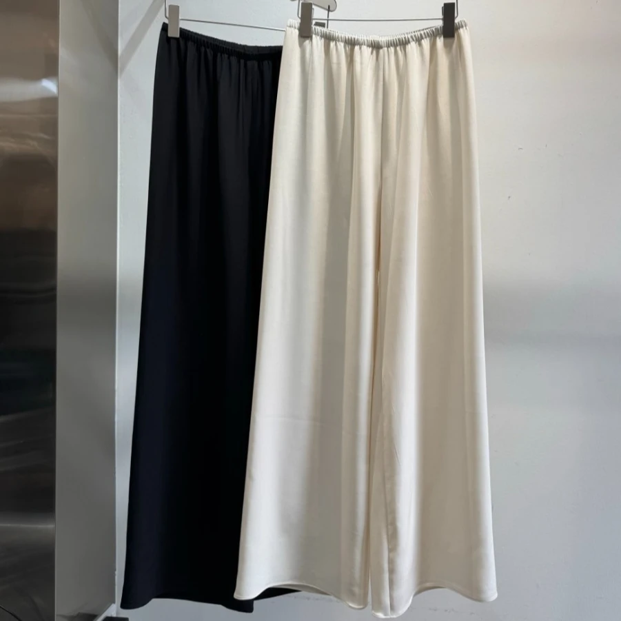 30mm Heavyweight Crepe Silk Air Pants
30mm Heavyweight Crepe Silk Air Pants