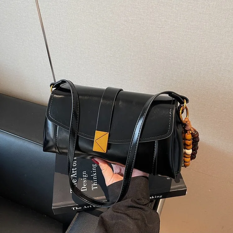 Новая винтажная женская сумка через плечо 2025 года, многосторонняя сумка через плечо из натуральной кожи, шикарная сумка большой вместимости в стиле ретро для работы
Новая винтажная женская сумка через плечо 2025 года, многосторонняя сумка через плечо из натуральной кожи, шикарная сумка большой вместимости в стиле ретро для работы