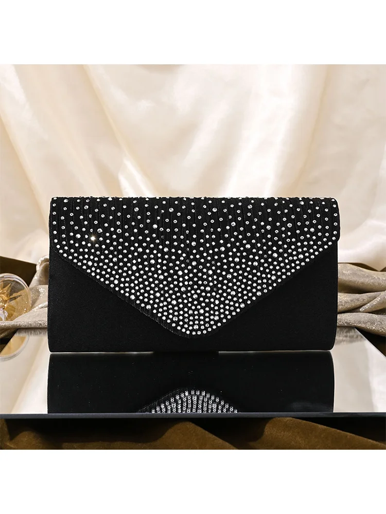1pcs new fashionable silk satin diamond clutch bag dinner bag chain women cheongsam wedding banquet bag dress evening bag women' 
1pcs new fashionable silk satin diamond clutch bag dinner bag chain women cheongsam wedding banquet bag dress evening bag women'