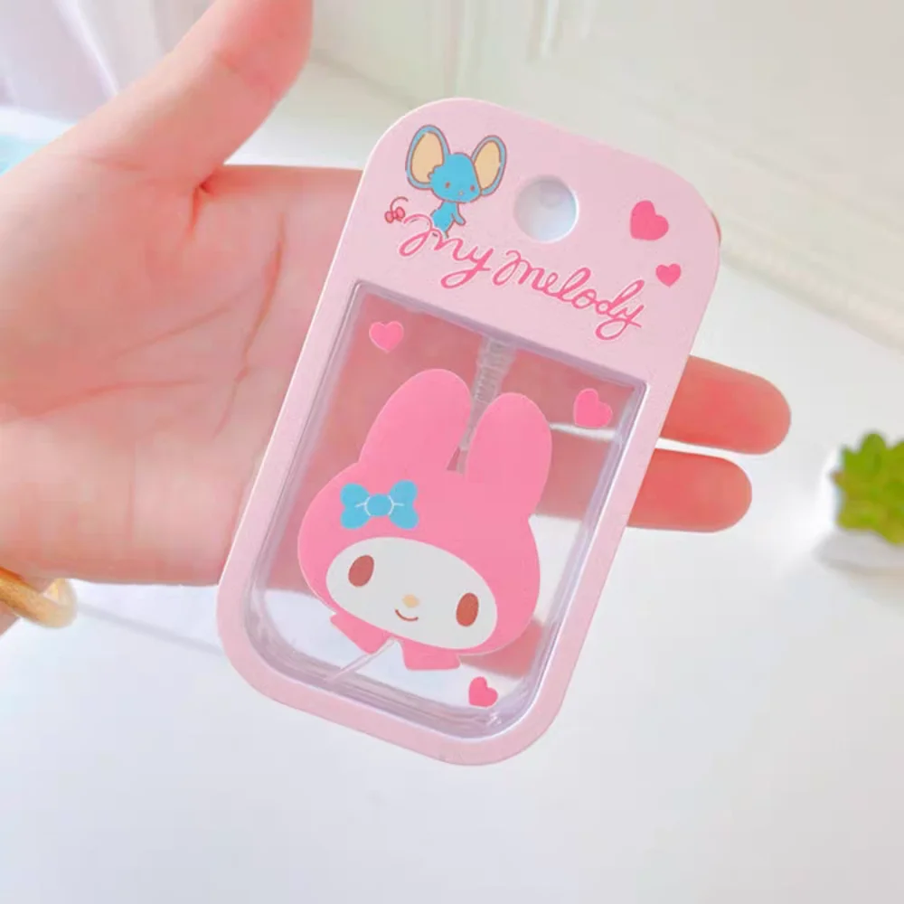 Мини-распылитель Hello Kitty Melody, мультяшный Sanrio Cinnamoroll Kuromi, женский портативный распылитель духов для путешествий, подарки для девочек 
Мини-распылитель Hello Kitty Melody, мультяшный Sanrio Cinnamoroll Kuromi, женский портативный распылитель духов для путешествий, подарки для девочек