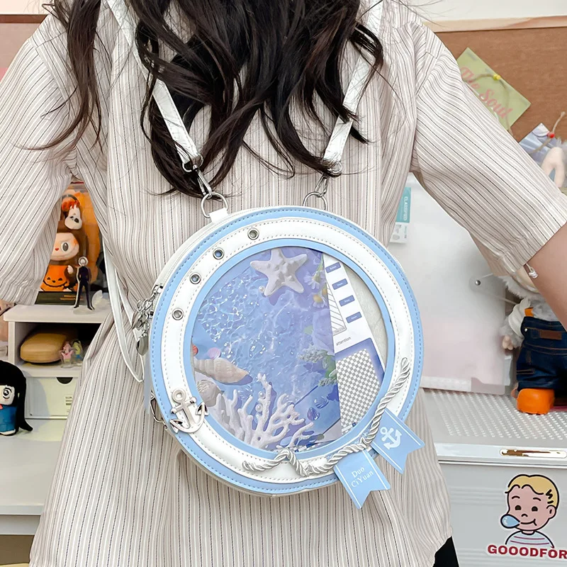 Y2K Cute Ita Bag Kawaii Girl Transparent Shoulder Bag DIY Display Nautical Theme Backpack Students Round Crossbody Messenger Bag
Y2K Cute Ita Bag Kawaii Girl Transparent Shoulder Bag DIY Display Nautical Theme Backpack Students Round Crossbody Messenger Bag