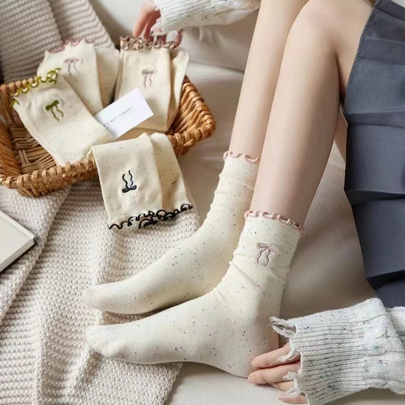 5 Pairs Women's Socks Cute Harajuku Warm Sock Simple Colorful Striped Short Sock Fashion Spring Autumn Women Mid Length Socks
5 Pairs Women's Socks Cute Harajuku Warm Sock Simple Colorful Striped Short Sock Fashion Spring Autumn Women Mid Length Socks