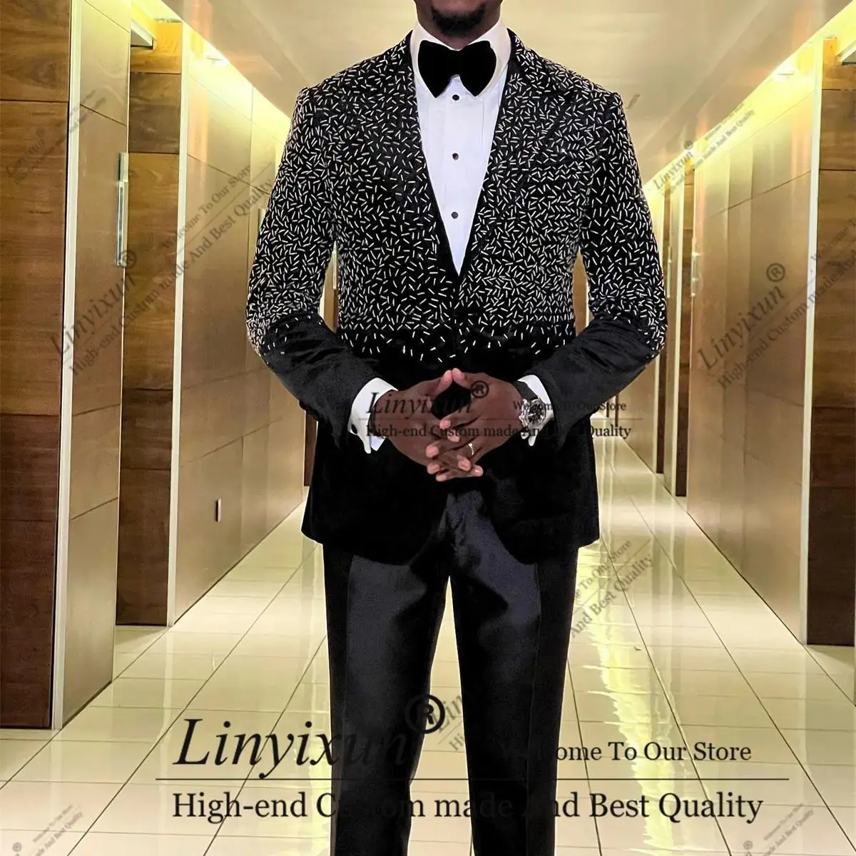 Fashion Velvet Groom Tuxedos Men Suit Sparkly Beaded Stones Customized 2 Piece Set Wedding Male Blazers Slim Party ropa hombre
Fashion Velvet Groom Tuxedos Men Suit Sparkly Beaded Stones Customized 2 Piece Set Wedding Male Blazers Slim Party ropa hombre