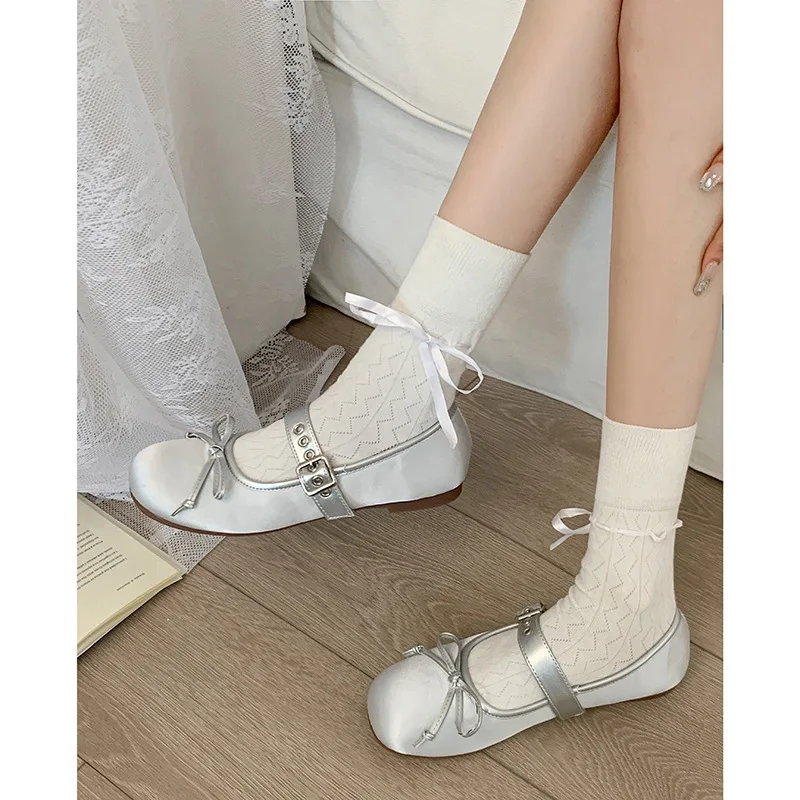 Autumn Sexy Spring New Butterfly-knot Women Flats Shoes Fashion Shallow Ladies Ballet flats Ballerinas Flat Casual Ballet Shoes
Autumn Sexy Spring New Butterfly-knot Women Flats Shoes Fashion Shallow Ladies Ballet flats Ballerinas Flat Casual Ballet Shoes