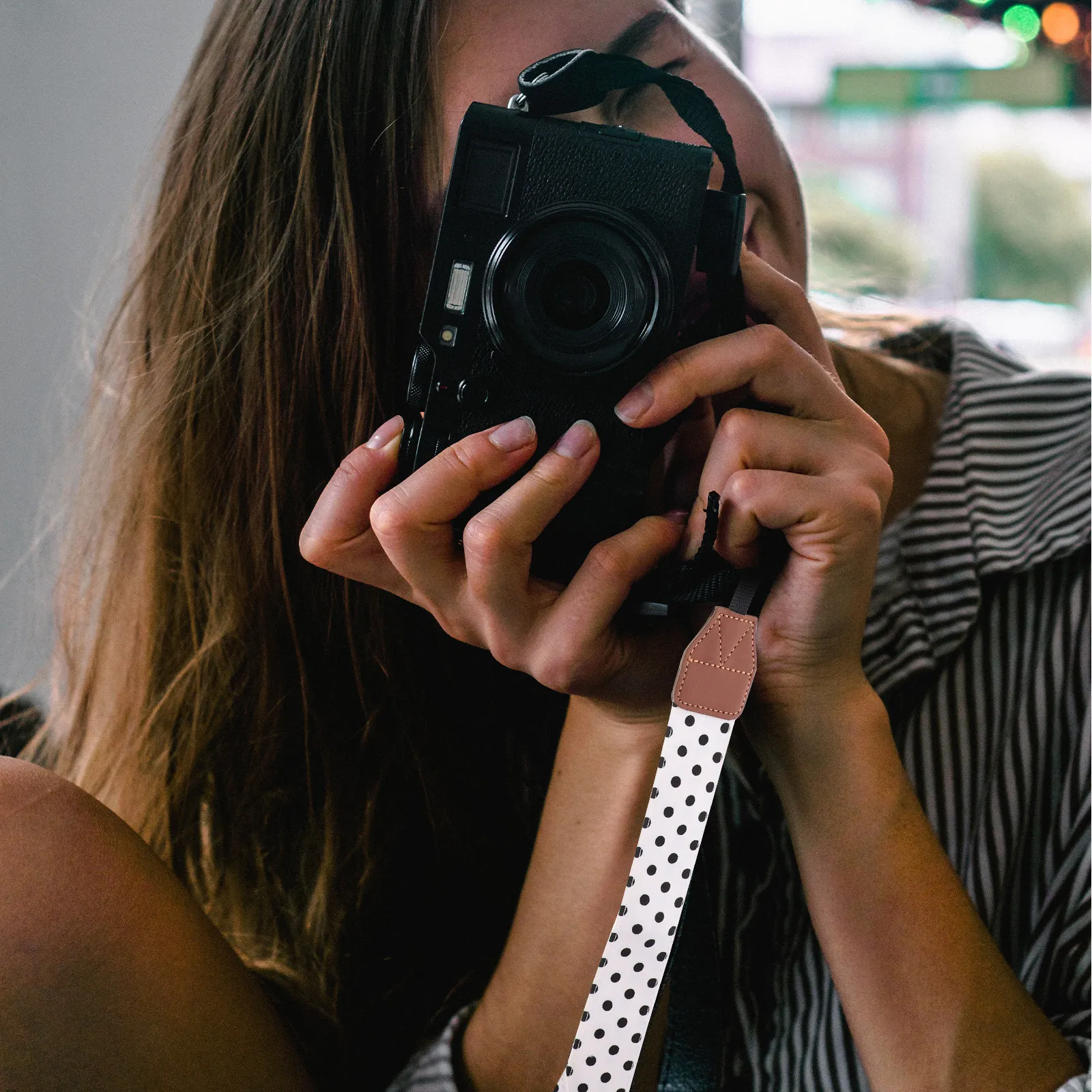 Регулируемый ремень для фотоаппарата в винтажном стиле для DSLR и беззеркальных камер, широкий, удобный, для ношения на плече или шее, для фотографии
Регулируемый ремень для фотоаппарата в винтажном стиле для DSLR и беззеркальных камер, широкий, удобный, для ношения на плече или шее, для фотографии