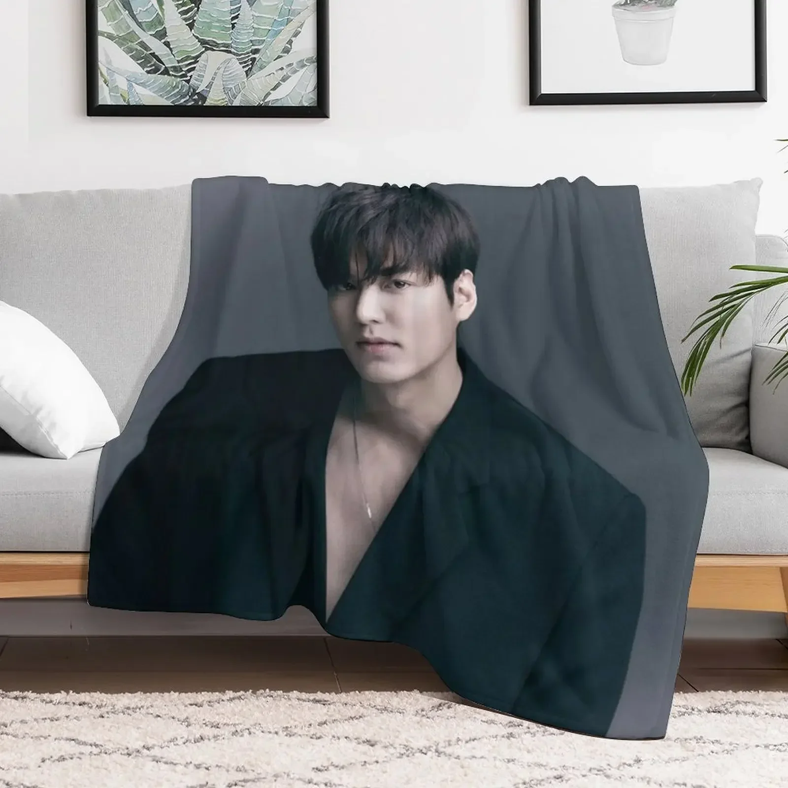 LEE MIN HO Throw Blanket Winter beds Plush Blankets For Bed Blankets For Baby Luxury Brand Moving Blankets
LEE MIN HO Throw Blanket Winter beds Plush Blankets For Bed Blankets For Baby Luxury Brand Moving Blankets
