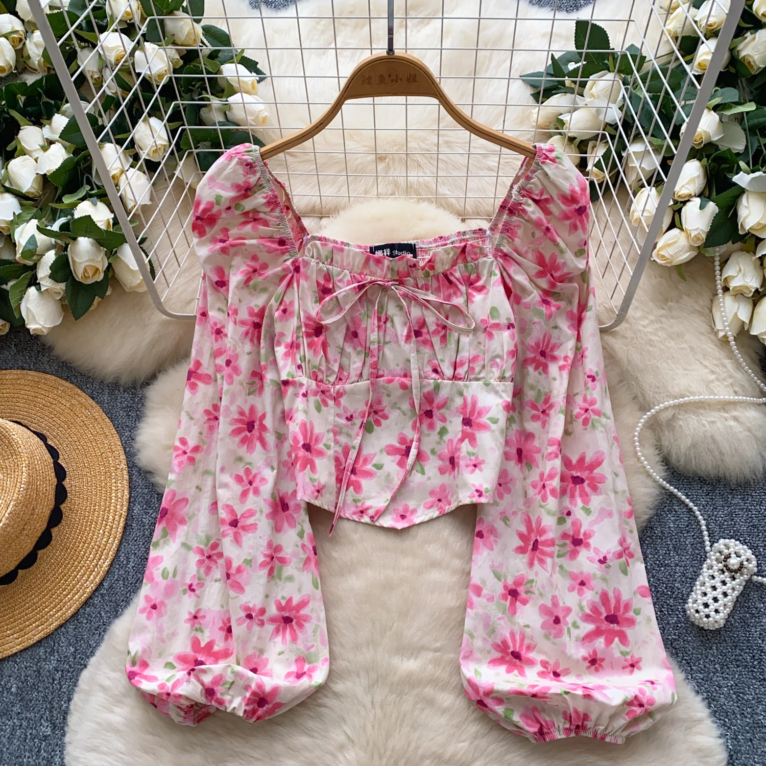 Chic Sexy sweet butterfly print T shirt Elegant Crop Top Vintage Fashion Tees Female Spring Summer Shirt
Chic Sexy sweet butterfly print T shirt Elegant Crop Top Vintage Fashion Tees Female Spring Summer Shirt