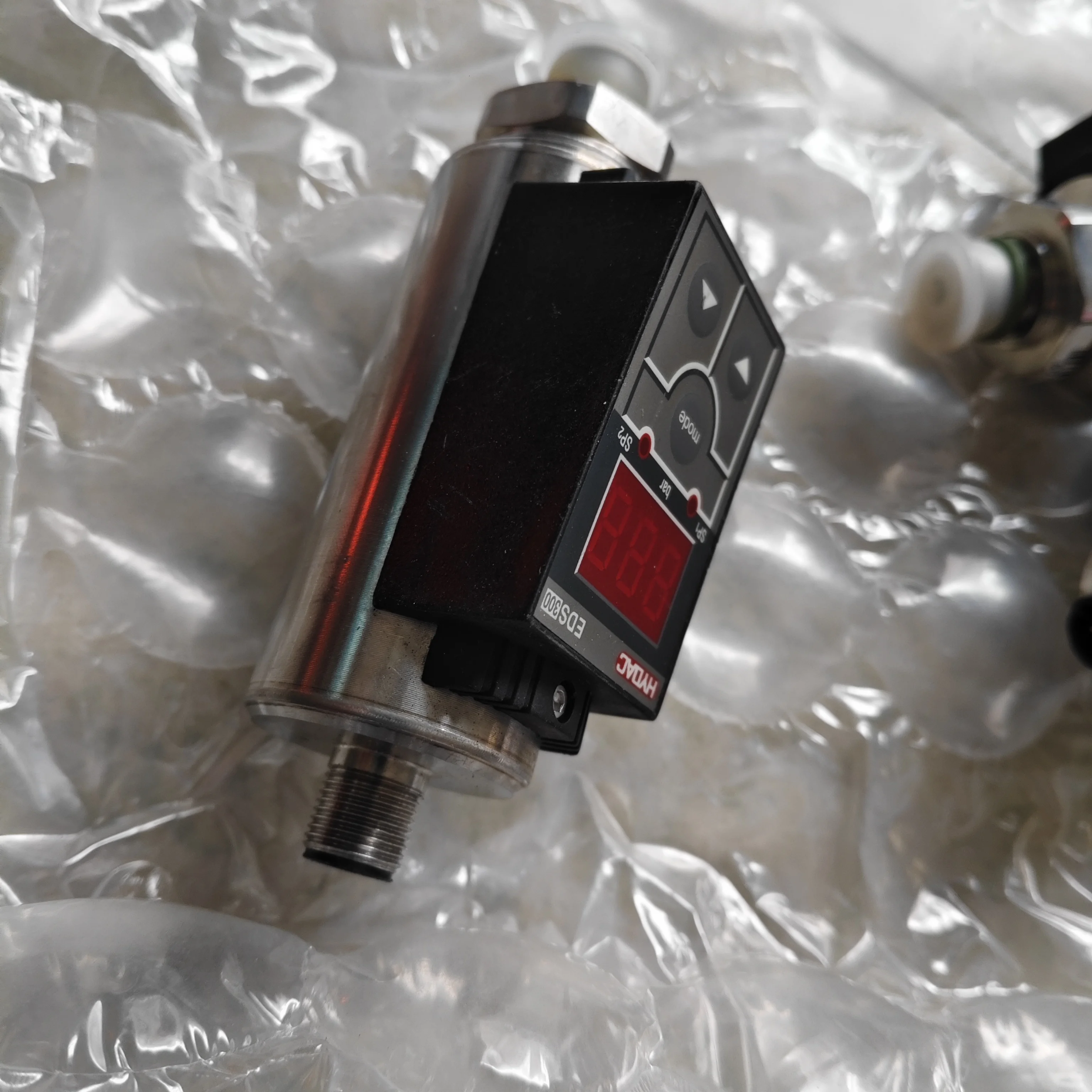 Brand new Hydac EDS 346-3-250-000 EDS 348-5-016-Y00 EDS 348-5-250-Y00 EDS346-3-016-000 EDS348-5-016-000 EDS 348-5-250-000
Brand new Hydac EDS 346-3-250-000 EDS 348-5-016-Y00 EDS 348-5-250-Y00 EDS346-3-016-000 EDS348-5-016-000 EDS 348-5-250-000