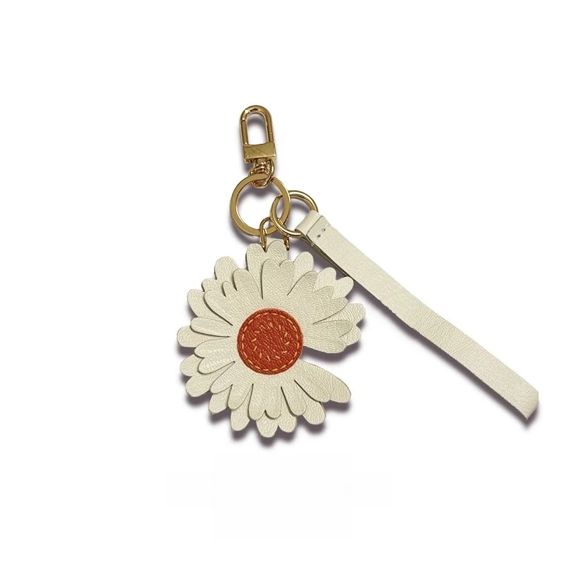 Sunflower Daisy Handmade Leather Bag Pendant Exquisite High End Car Keychain Genuine Leather Small Charm
Sunflower Daisy Handmade Leather Bag Pendant Exquisite High End Car Keychain Genuine Leather Small Charm