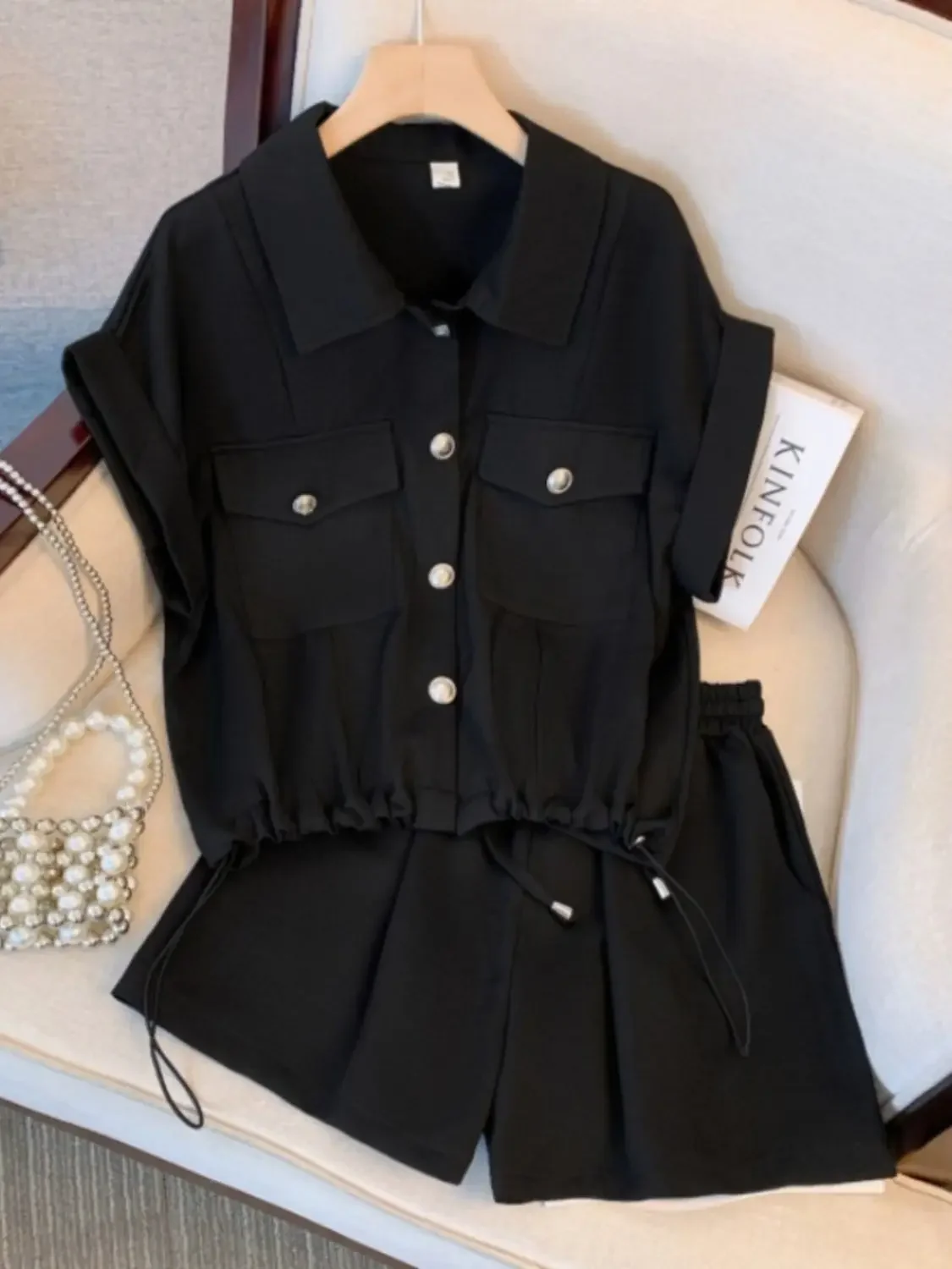 Summer New High Waist Polo Neck Slim Drawstring Women's Top Fashionable Drawstring Single Breasted Short Sleeved Shirt ZL908
Summer New High Waist Polo Neck Slim Drawstring Women's Top Fashionable Drawstring Single Breasted Short Sleeved Shirt ZL908