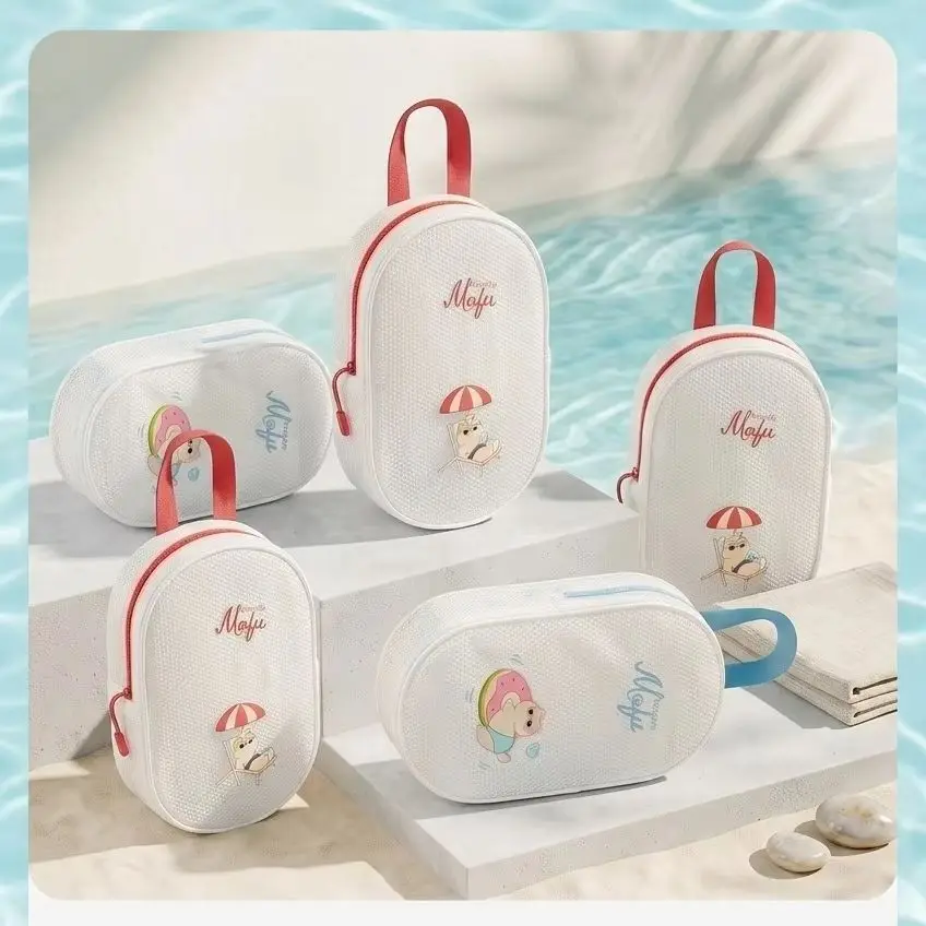 Outdoor Portable Handheld Storage Bag, Large Capacity, Waterproof Organizer for Swimming Goggles, Swim Cap, Swimsuit, and Towel
Outdoor Portable Handheld Storage Bag, Large Capacity, Waterproof Organizer for Swimming Goggles, Swim Cap, Swimsuit, and Towel