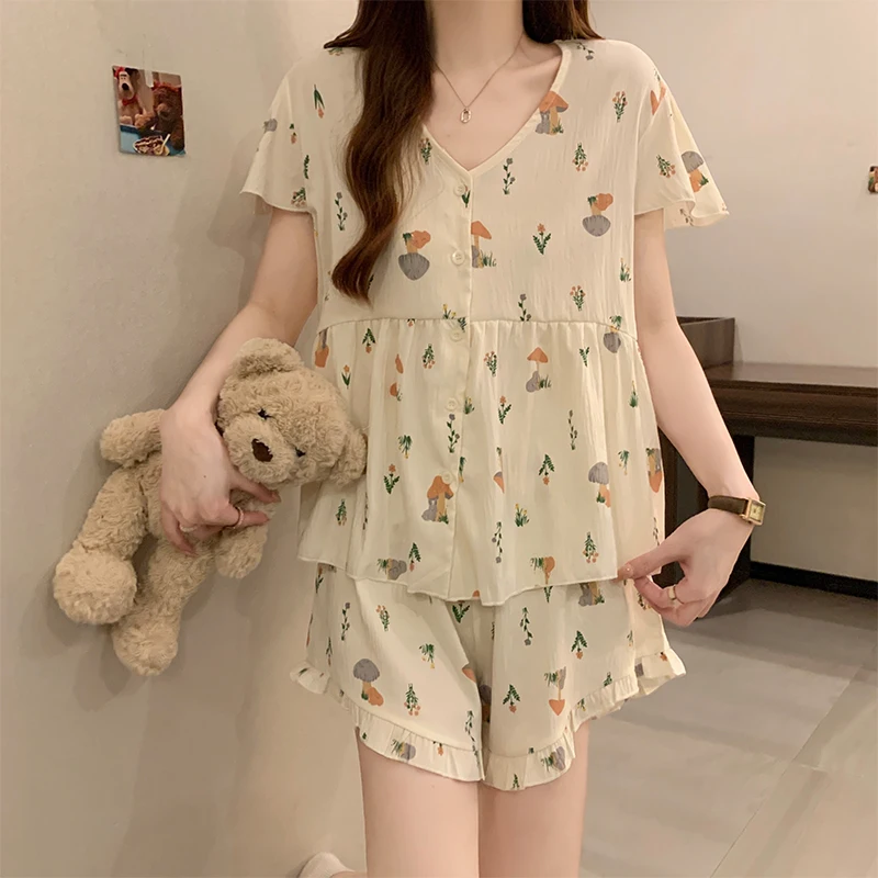 Pajamas girls summer short-sleeved shorts cute cartoon women's cardigan button sweet homewear set
Pajamas girls summer short-sleeved shorts cute cartoon women's cardigan button sweet homewear set
