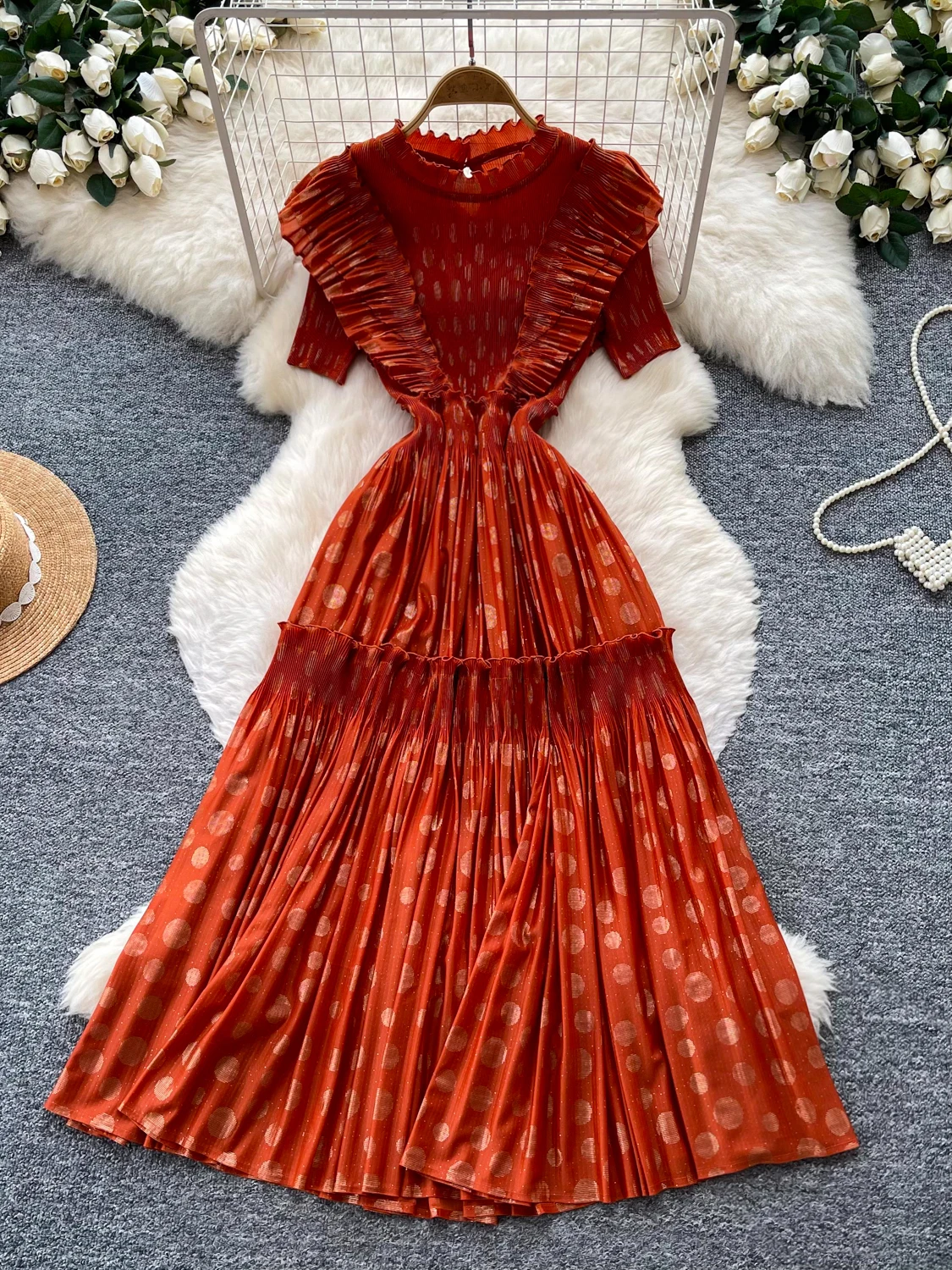 Elegant Red Polka Dot A-Line Dress Women's Summer Gathered Waist Slimming Pleated Long Skirt City Commute Standard Fit Short ...
Elegant Red Polka Dot A-Line Dress Women's Summer Gathered Waist Slimming Pleated Long Skirt City Commute Standard Fit Short ...